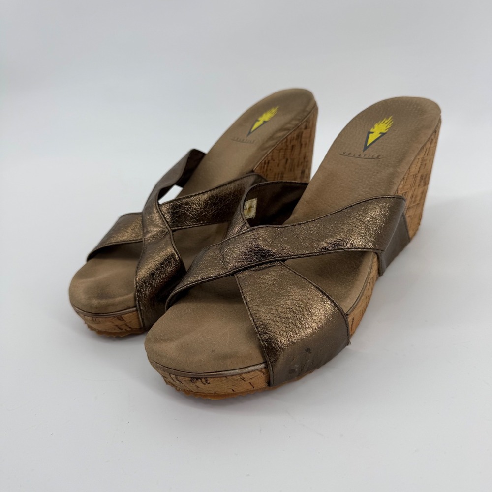 Volatile Womens 8 Metallic Bronze Leather‎ Cork Wedge Sandals High Heel Slide